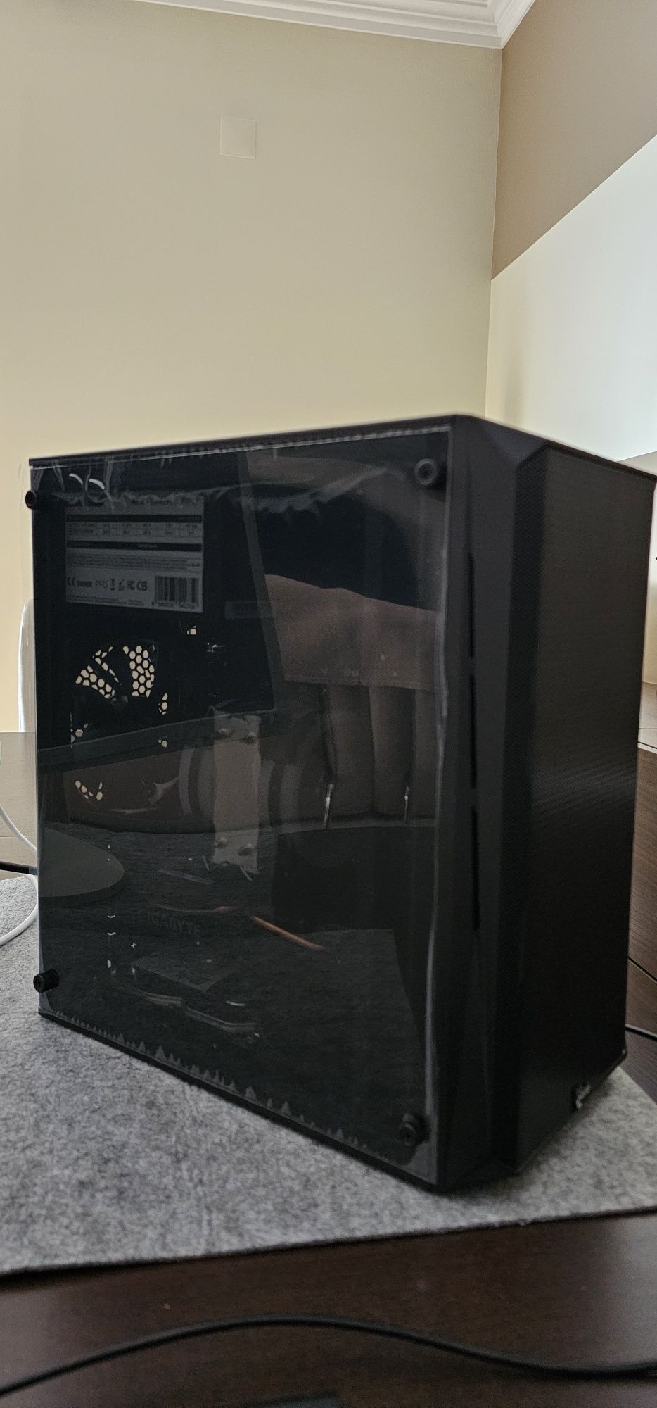 Pc AMD r7 5700G, Nvidia 1660, 32gb ddr4 Como Nova