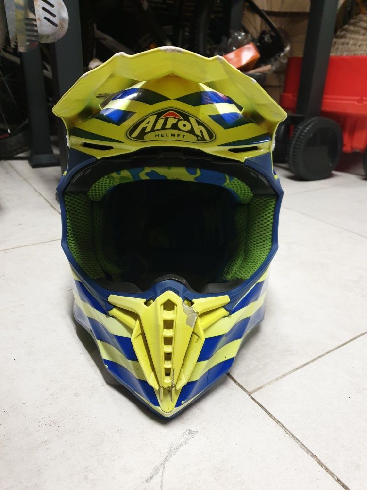 Capacete Airoh Twist Cairoli Qatar - Usado - Tam. M