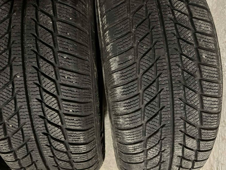 Komplet kół zimowych 205/55R16 – felgi stalowe + kołpaki