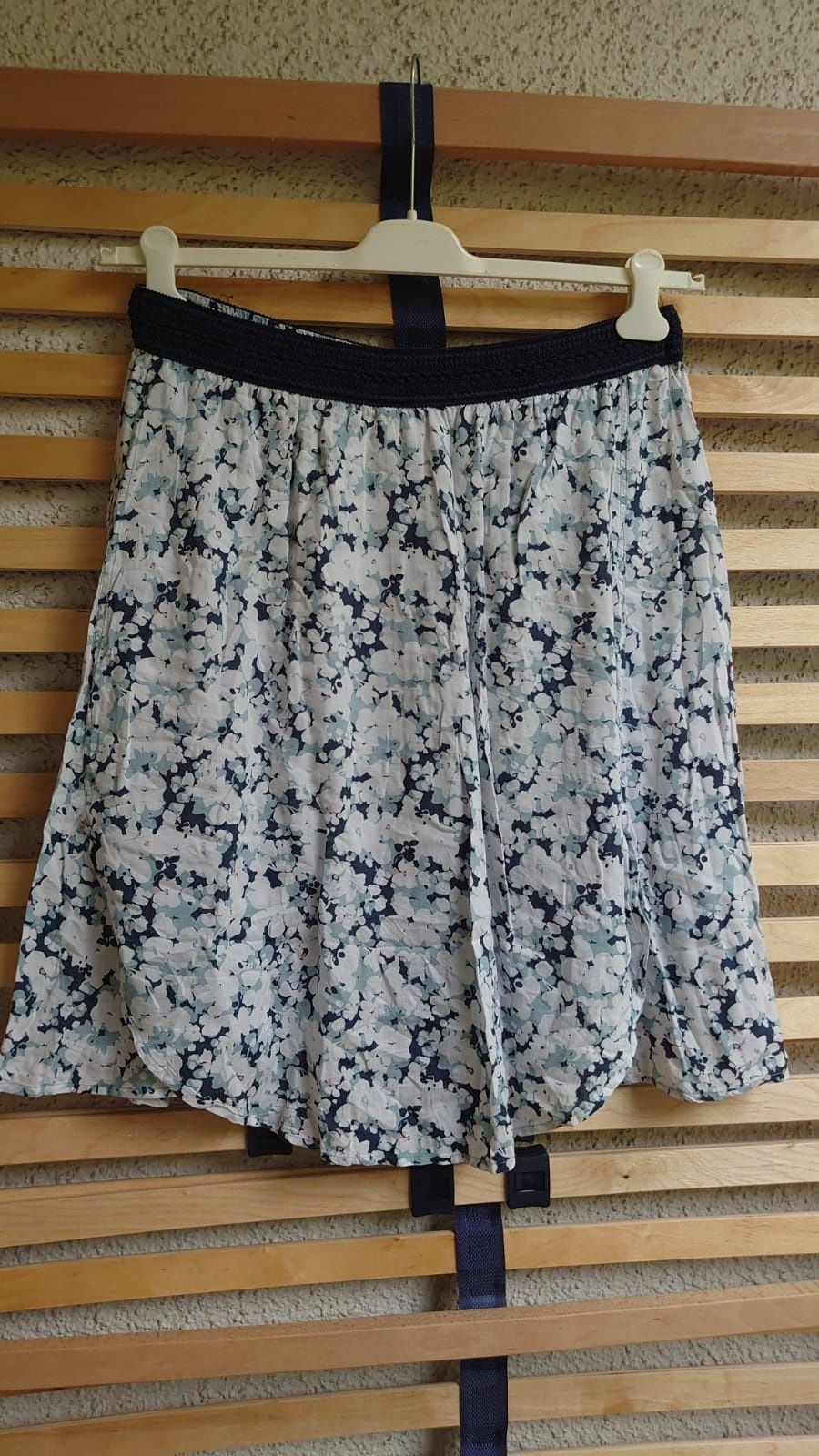 Spódnica spódniczka w kwiaty błękit r 42
