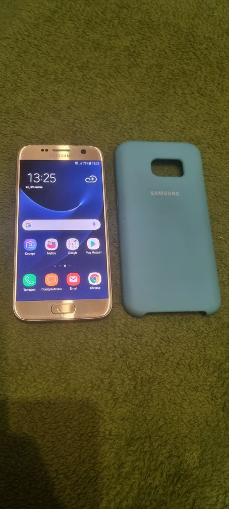 Продам телефон Samsung S7 4/32
