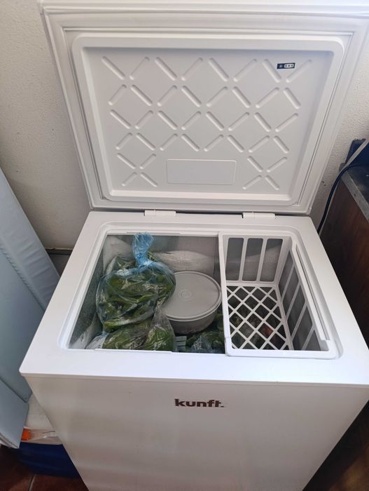 Vendo arca horizontal nova