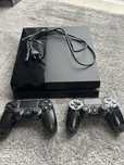 Playstation 4 com comandos