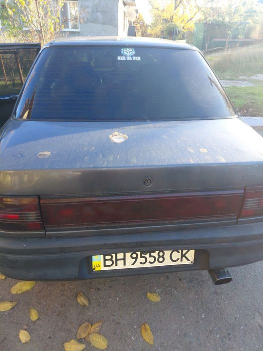 Продам авто Mazda 323 у гарному стані