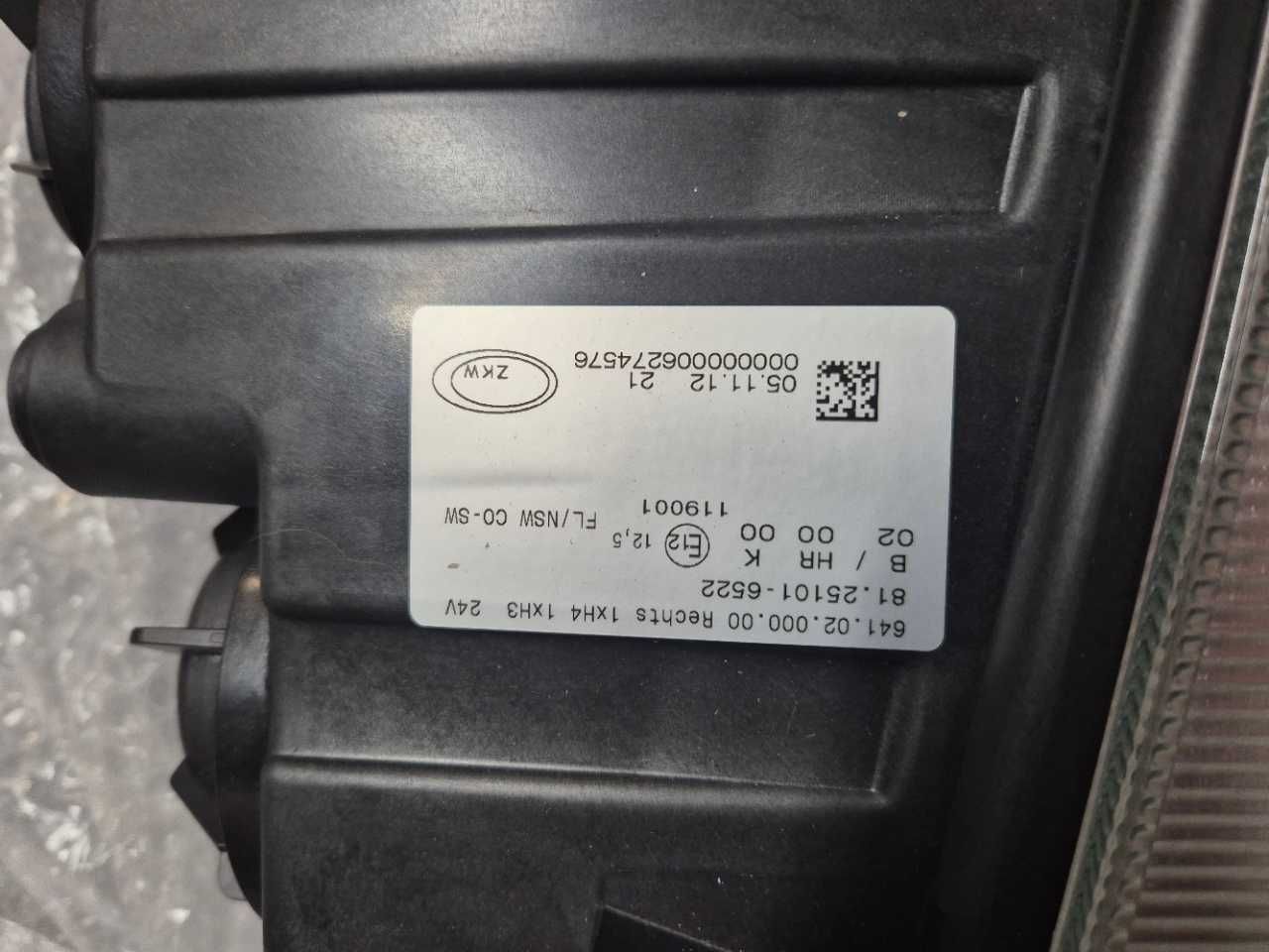 HALOGEN LAMPA przeciwmgielna MAN TGX TGS PRAWY 81.25101.6522