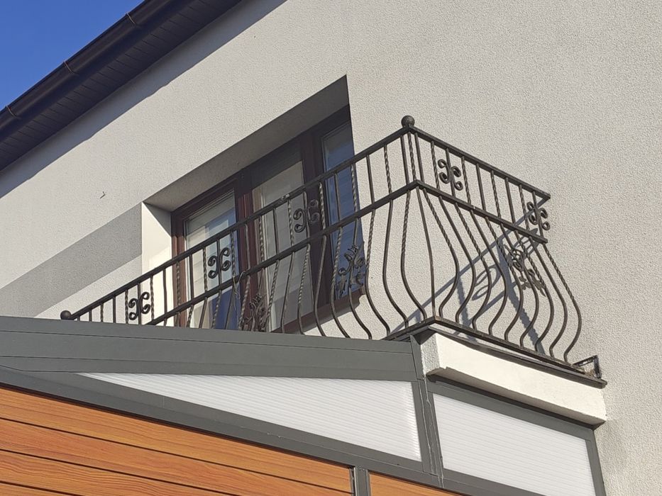 Barierki z rozbiórki tarasu