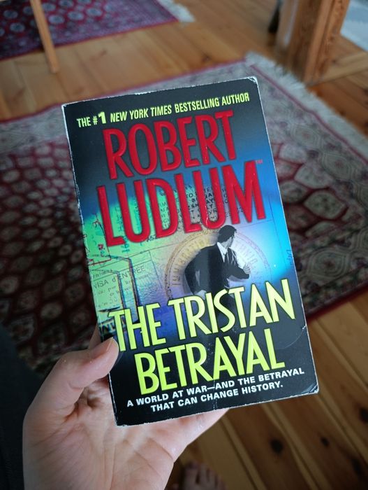 Robert Ludlum The Tristan betrayal