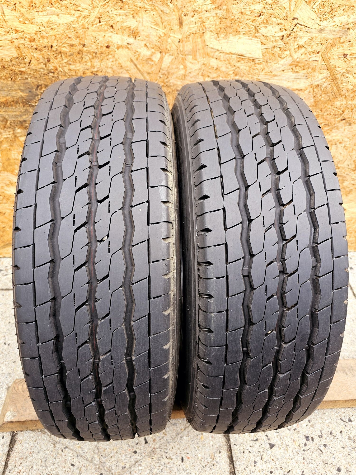 Idealne!!  8,8mm. 215/70 r15C Firestone Vanhawk 2. 4718