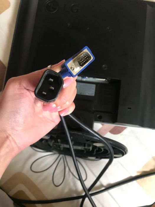 Монітор LG flatron L1932TQ