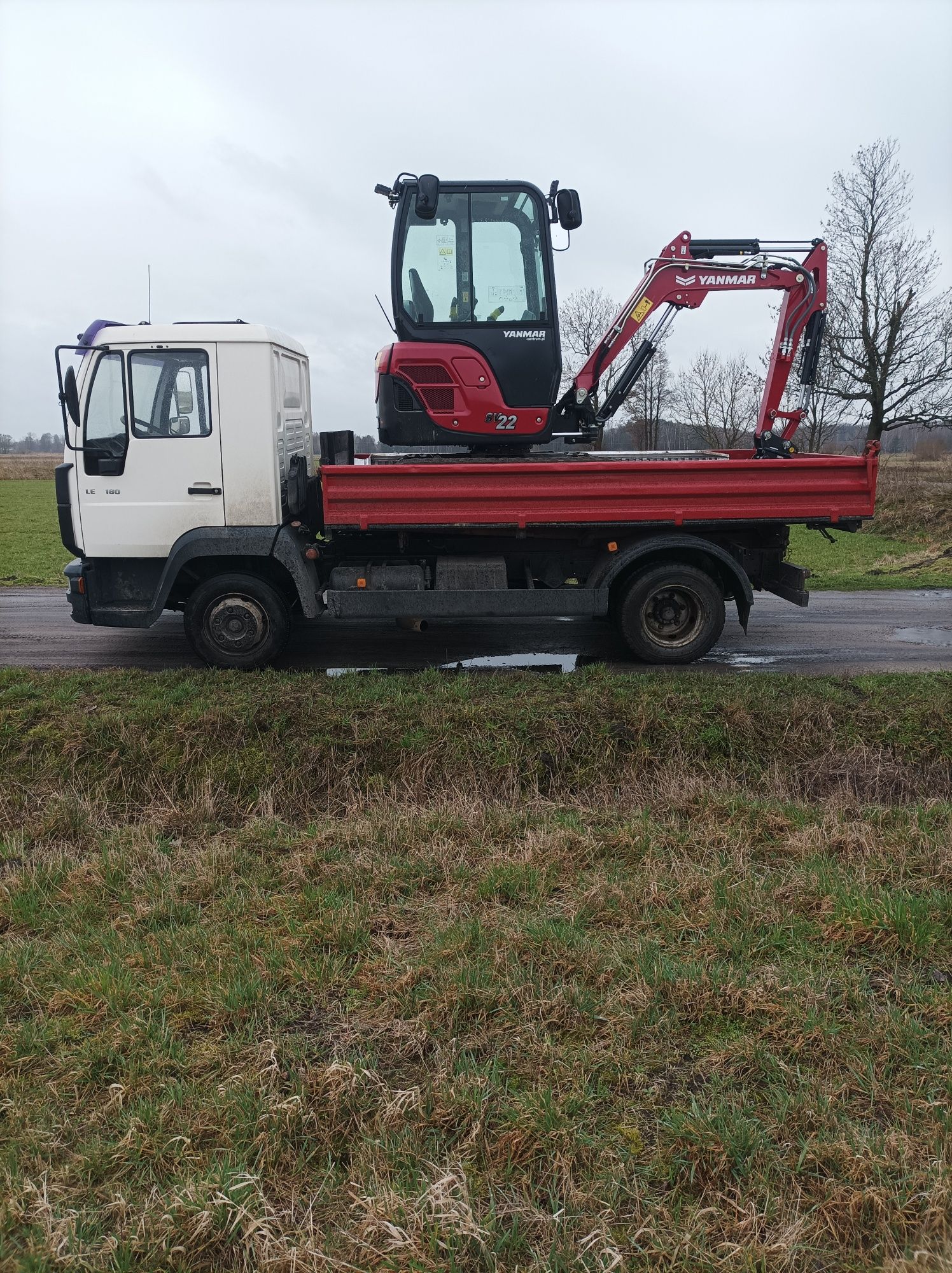 Prace ziemne, usługi minikoparką, transport