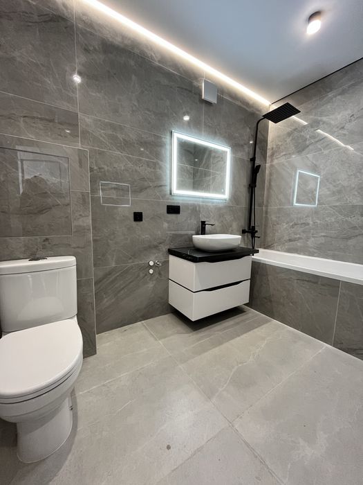 Продаж квартири в центрі міста ціна ТОП 66000$ !!!