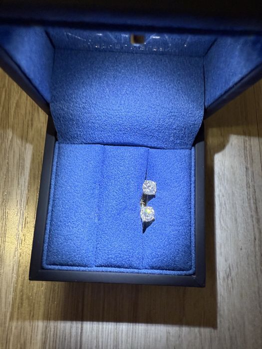 Торг !Терміново ?Пусети з діамантами 0,65 карат