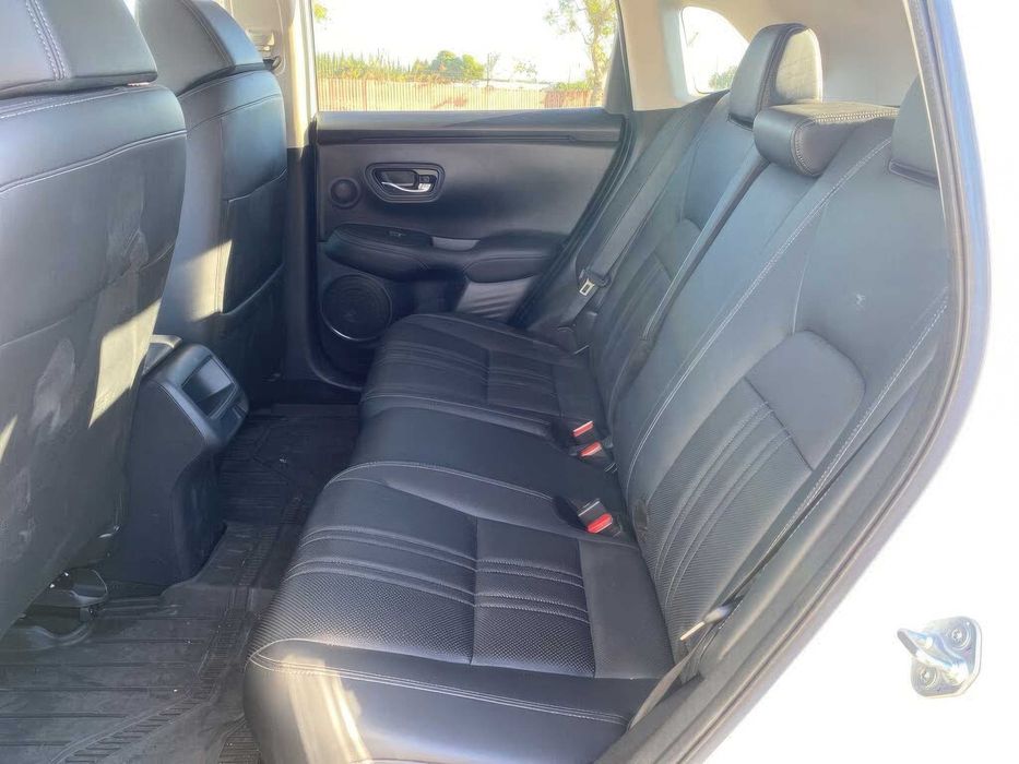 Honda HR-V EX-L      2023