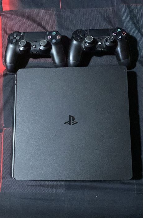 Playstation 4 slim 1tb - 2 comandos