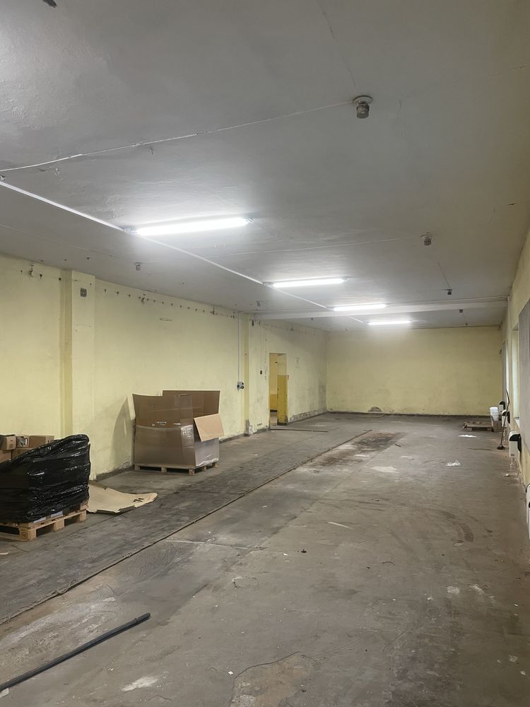 Hala granica Katowice 700 m2 ogrzewana magazyn ubikacje Parking TIR