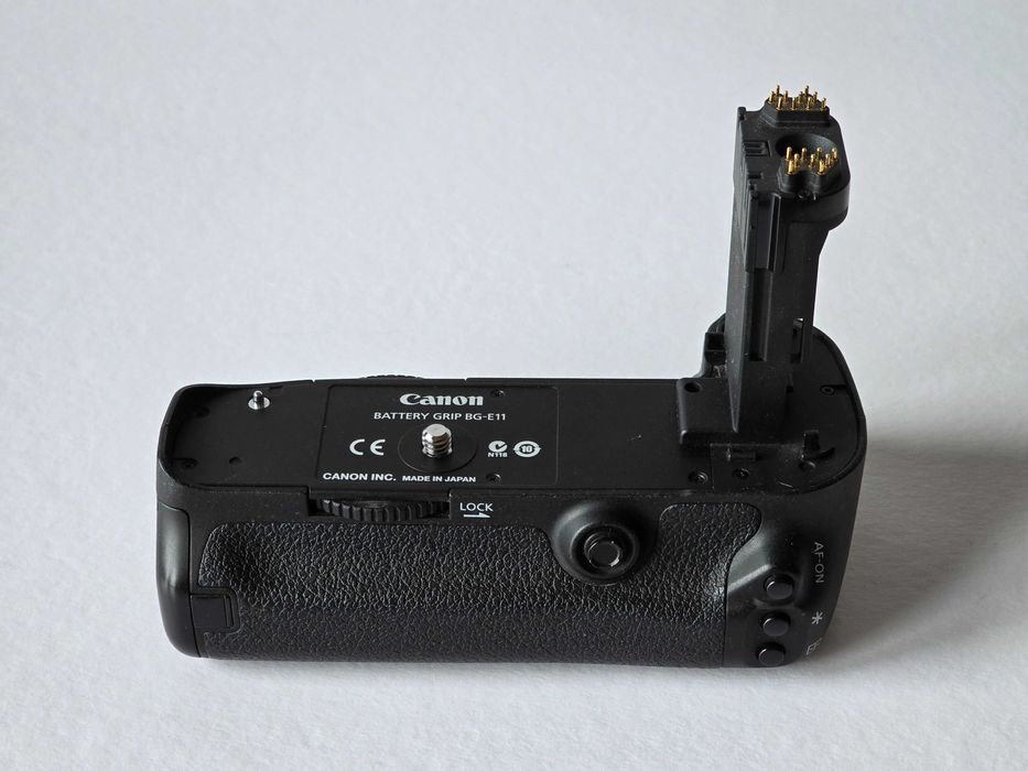 Punho Battery Grip BG-E11 Canon