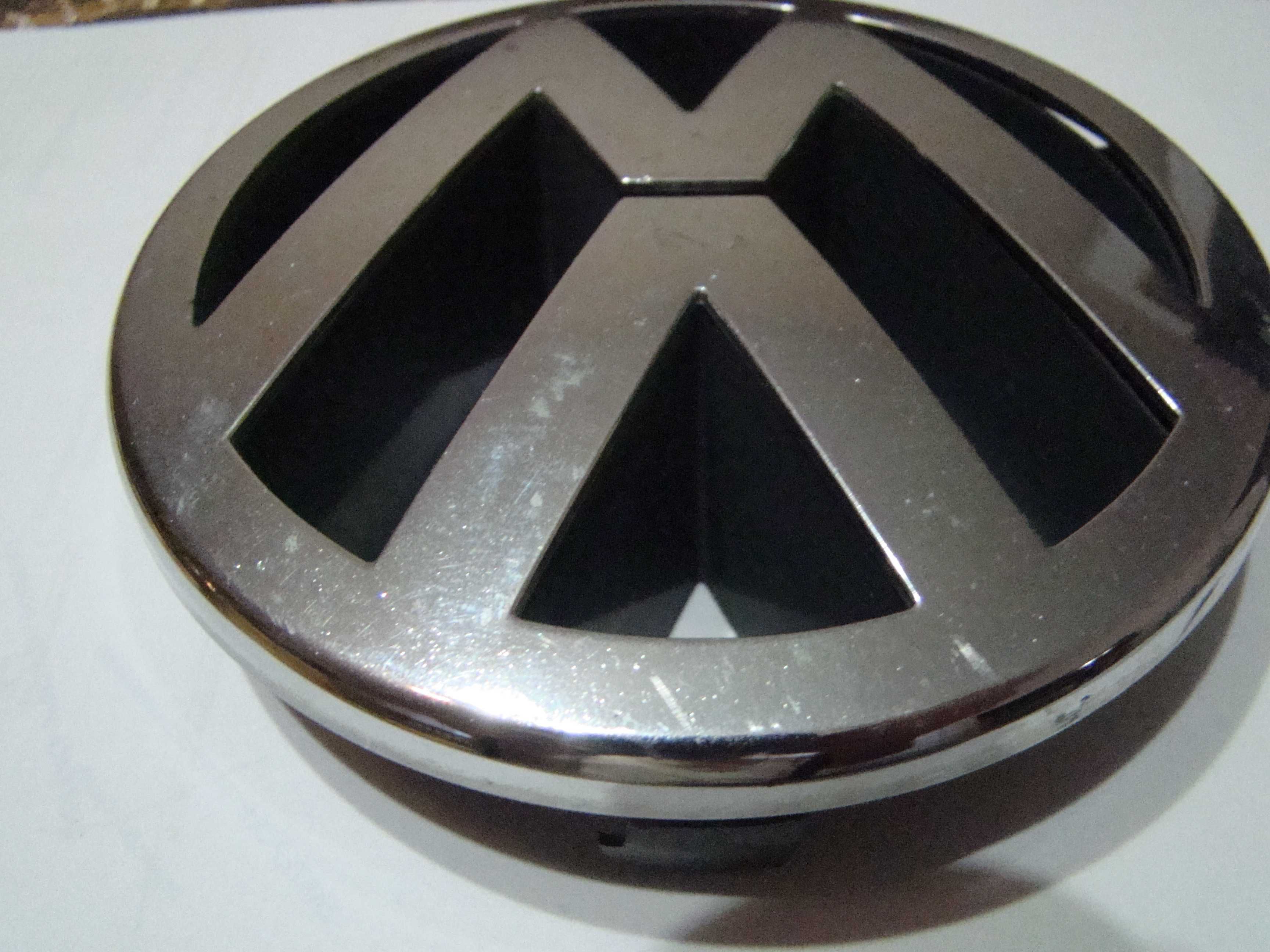 Logo (znaczek grill przód ) VW Golf V  Oryginal