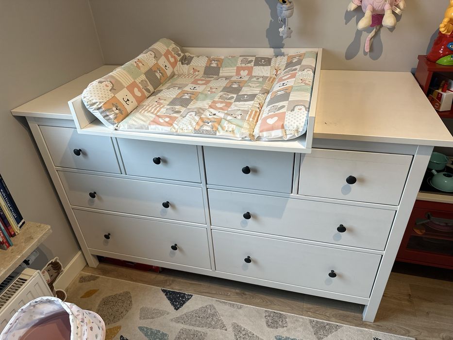 Komoda z nakladka i przewijakiem HEMNES