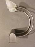 Lampa kinkiet nad lustro