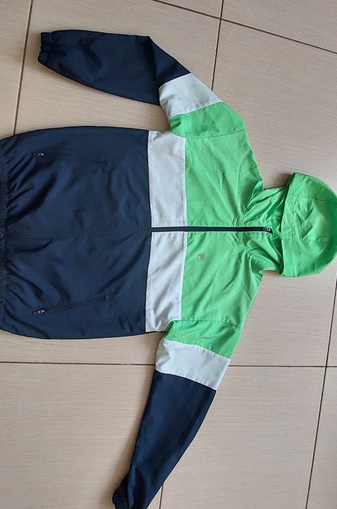 Вітровка Fila. Нова.