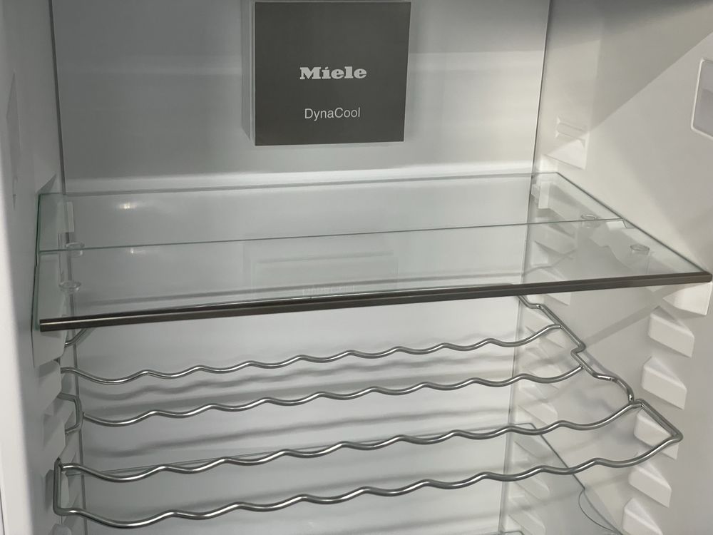 Premium! Вбудований холодильник Miele K7748 Однодверний! Вітрина