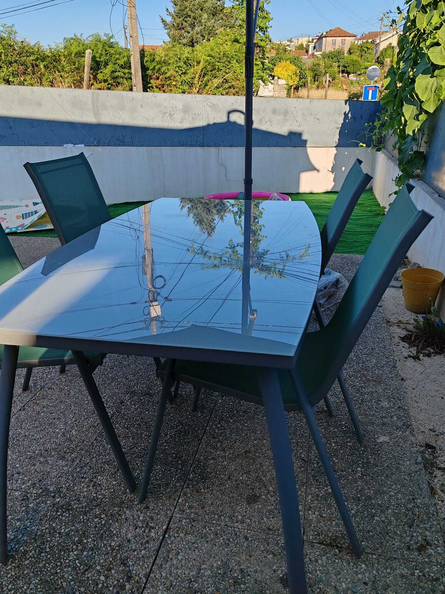 Mesa + cadeiras  exterior