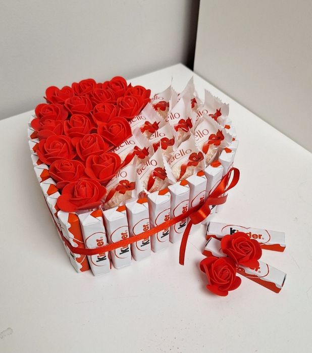 Prezent na Dzień Kobiet Box prezentowy zestaw dla dziewczyny 20 cm