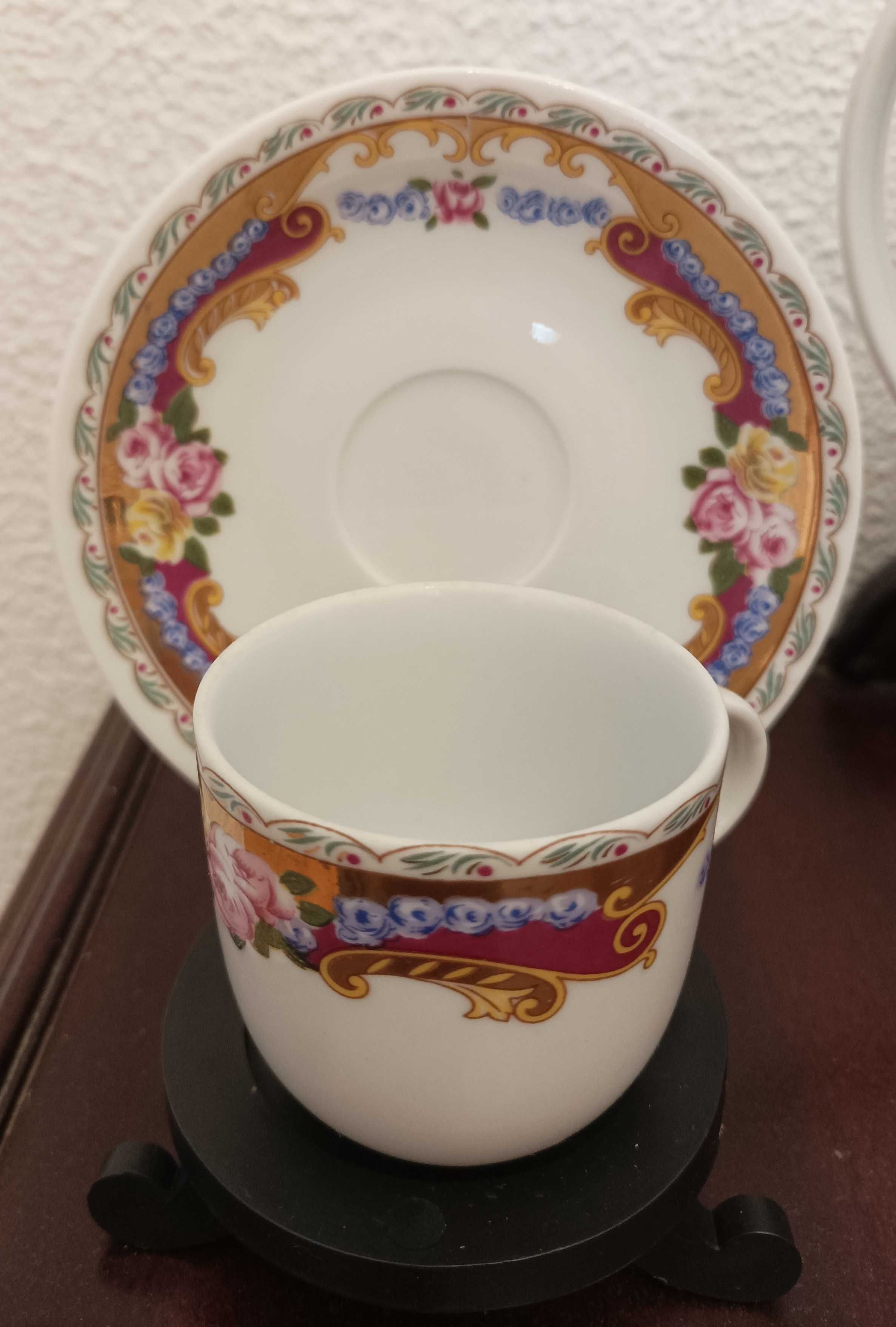 Novo - Conjunto Limoges Bule, Prato e Chávenas