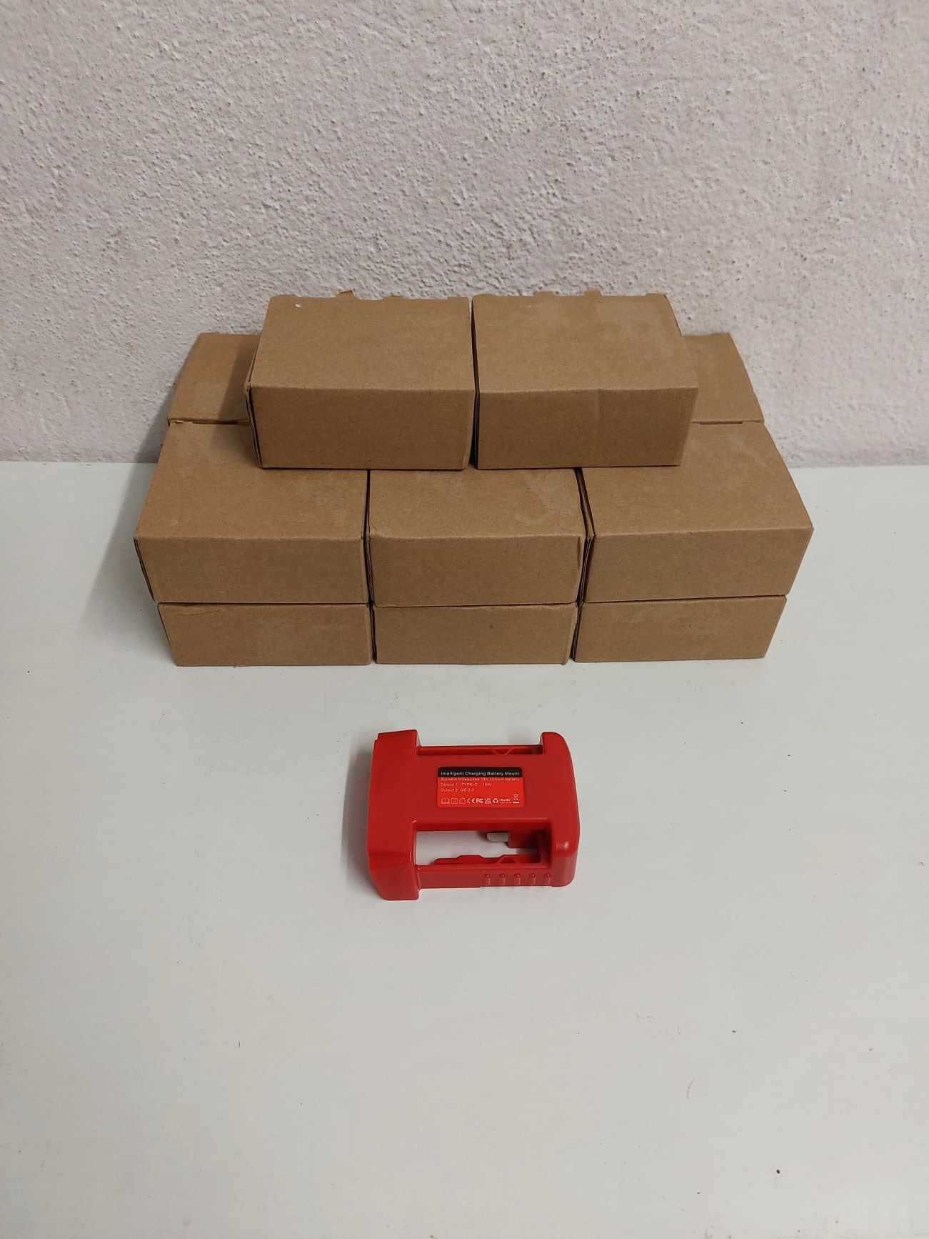 Adapter ładowarka USB USB-C na baterie MILWAUKEE M18