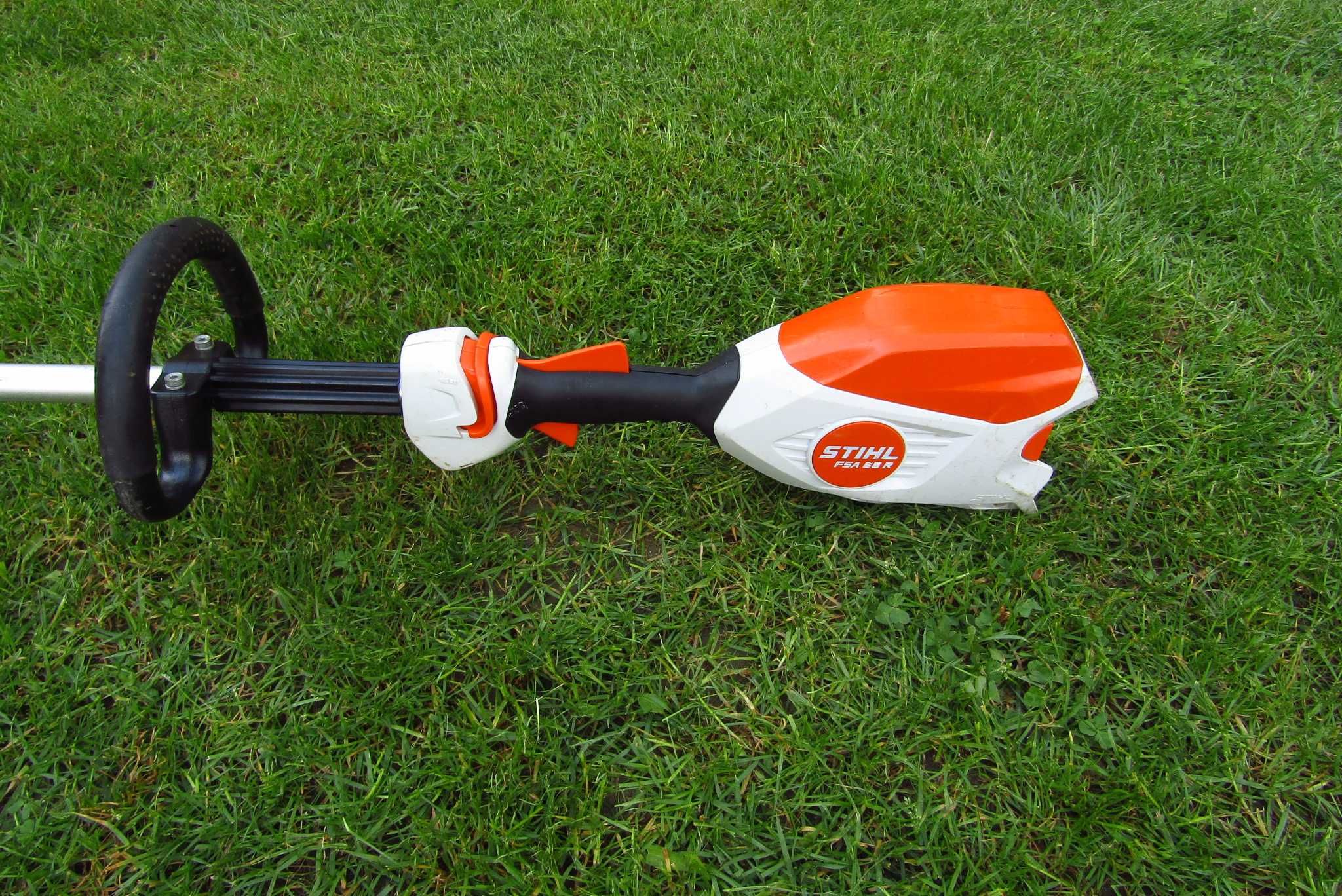 Stihl Akumulatorowa kosa do trawy
FSA 86 R
