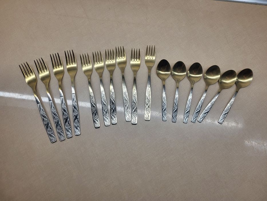 Набір столових приборів (16 шт) нержавіюча сталь з позолотою