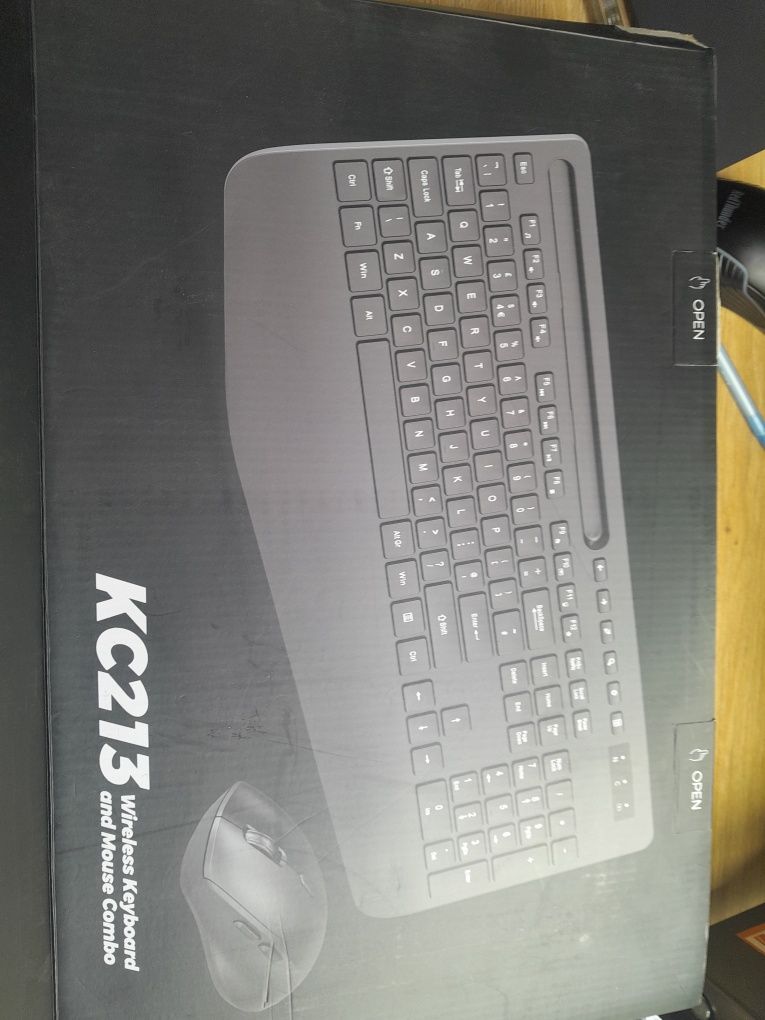 Zestaw klawiatury i myszy bezprzewodowej kc213  qwerty