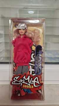 Boneca tipo barbie Skater nova na caixa