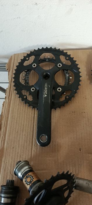 Korby lewe i prawe na kwadrat i hollowtech 2