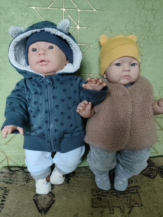 Гарний одяг для ляльок.