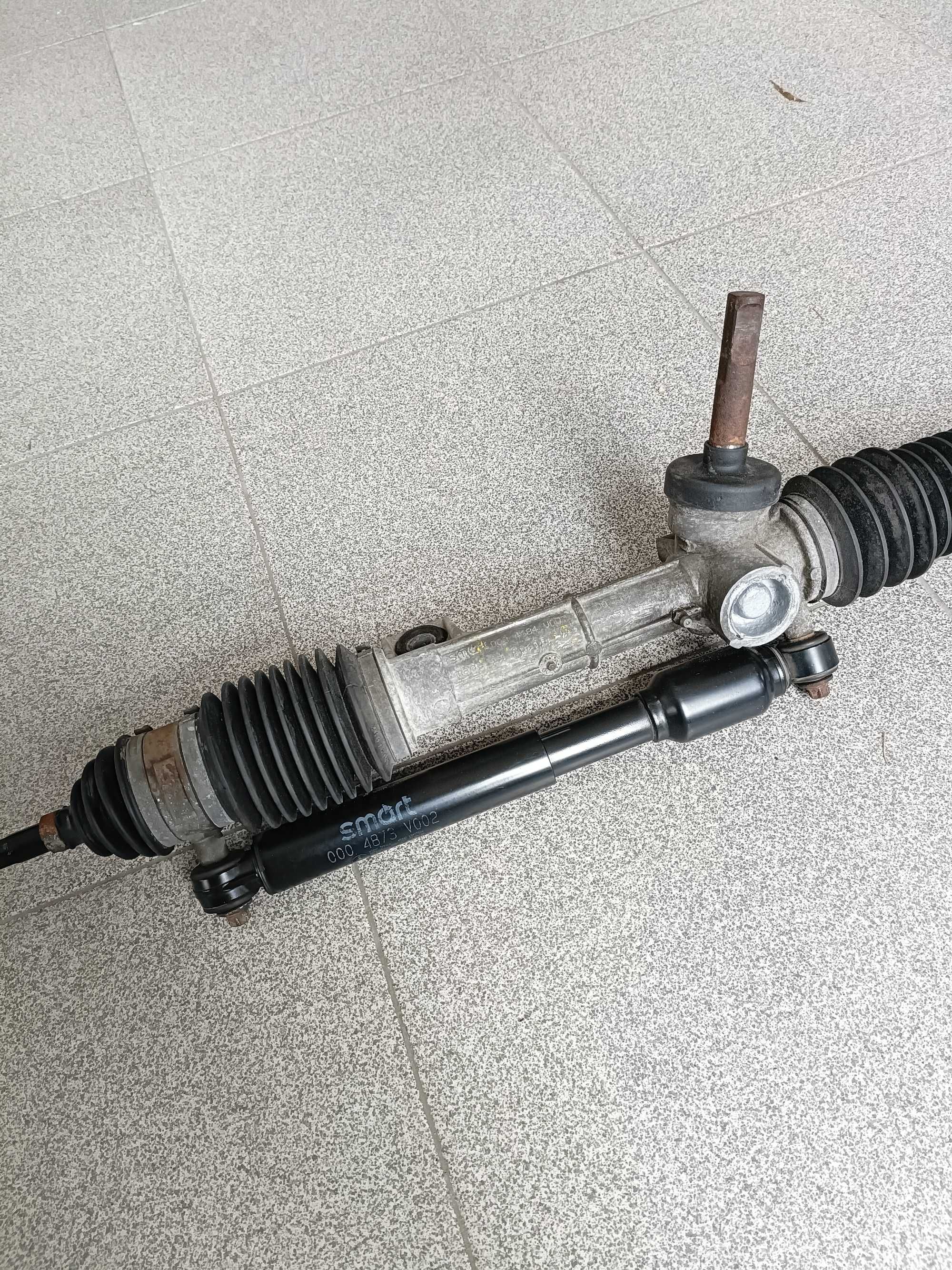 Caixa de Direção c/ Amortecedor Smart ForTwo 2005