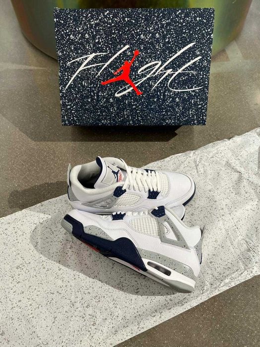 koszykówki "Jordan _4_Retro_Midnight Navy R.40