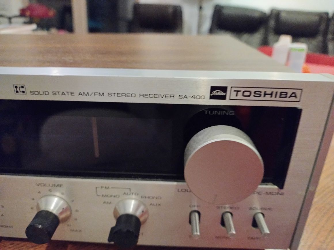 Toshiba SA400 amplituner