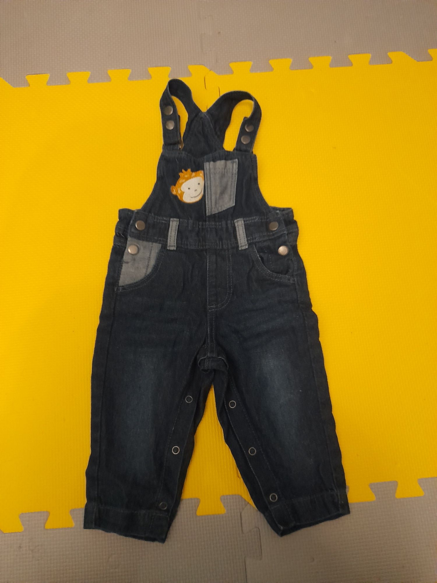 Sprzedam spodnie ogrodniczki, jeans, rozm. 74, Lupilu