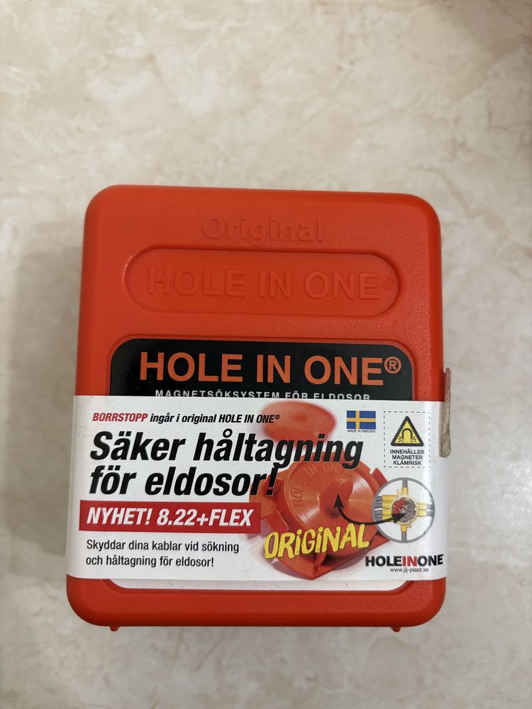 System magnetycznego wyszukiwania puszek elektrycznych hole in one