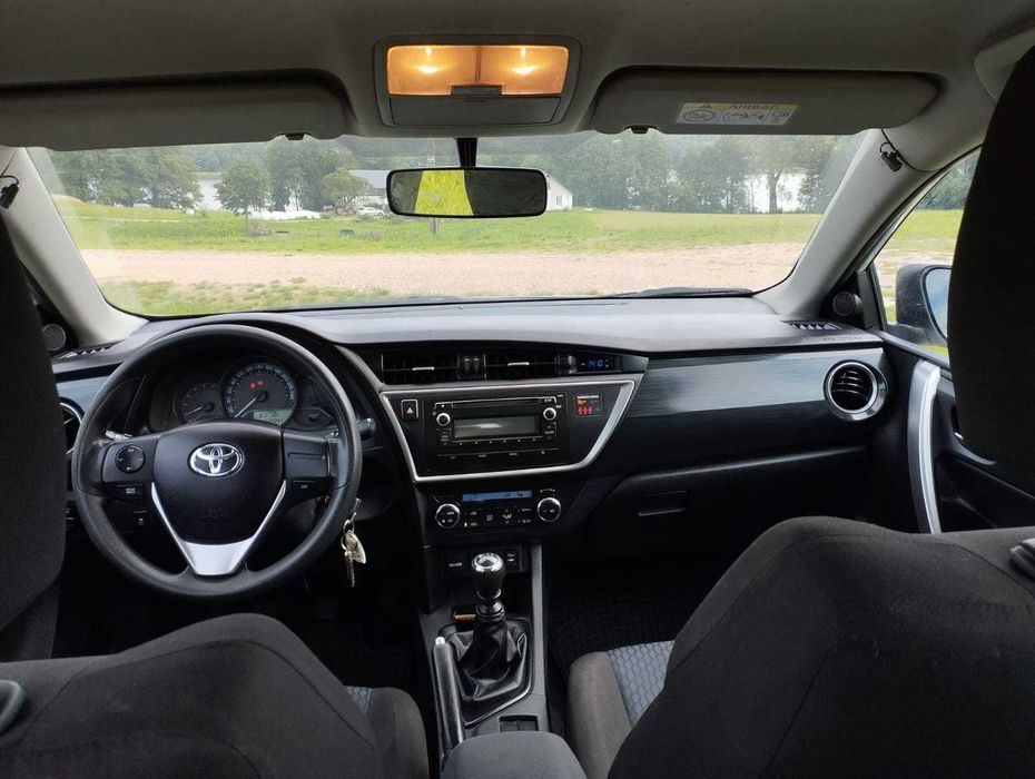 Toyota AURIS kombi