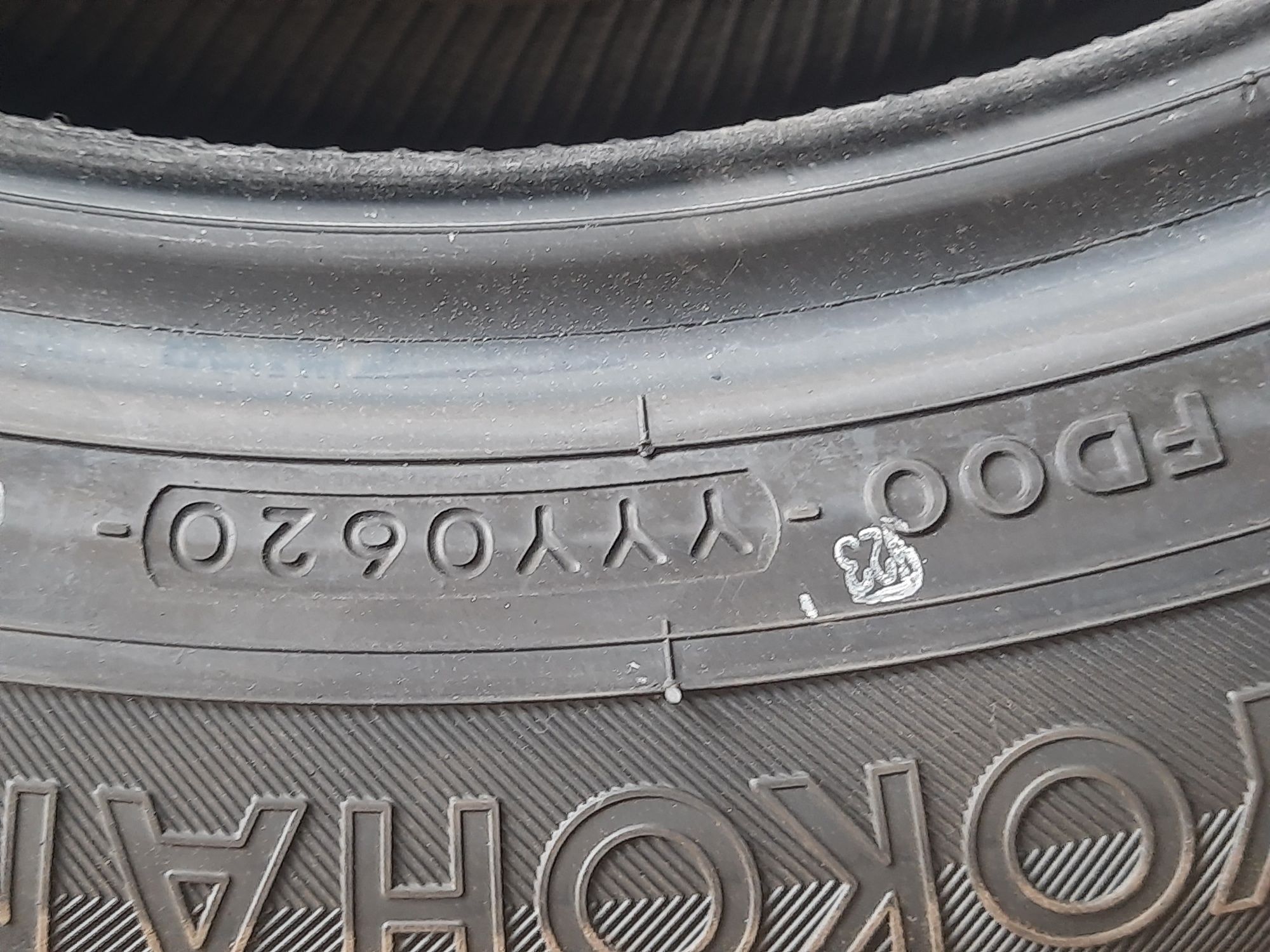 Opony 225/55R18 98H Yokohama BluEarth E70 E70BZ