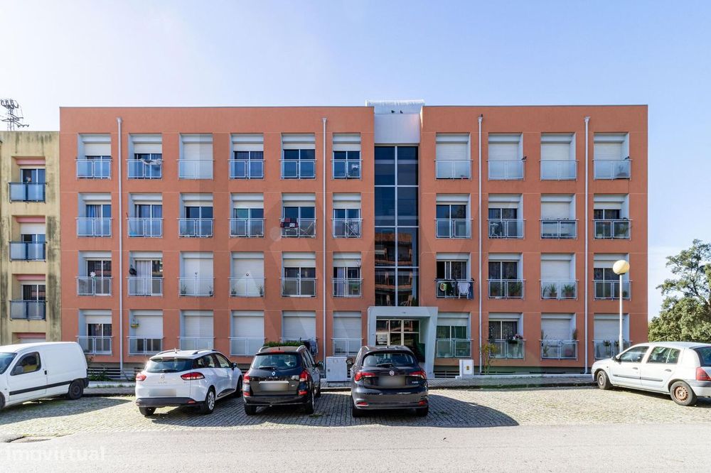 Apartamento T2 em Santa Maria de Lamas