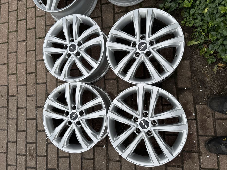 Komplet felg OXXO Audi 17” 5x112 7.5J ET27 Felgi Uzywane F-Vat