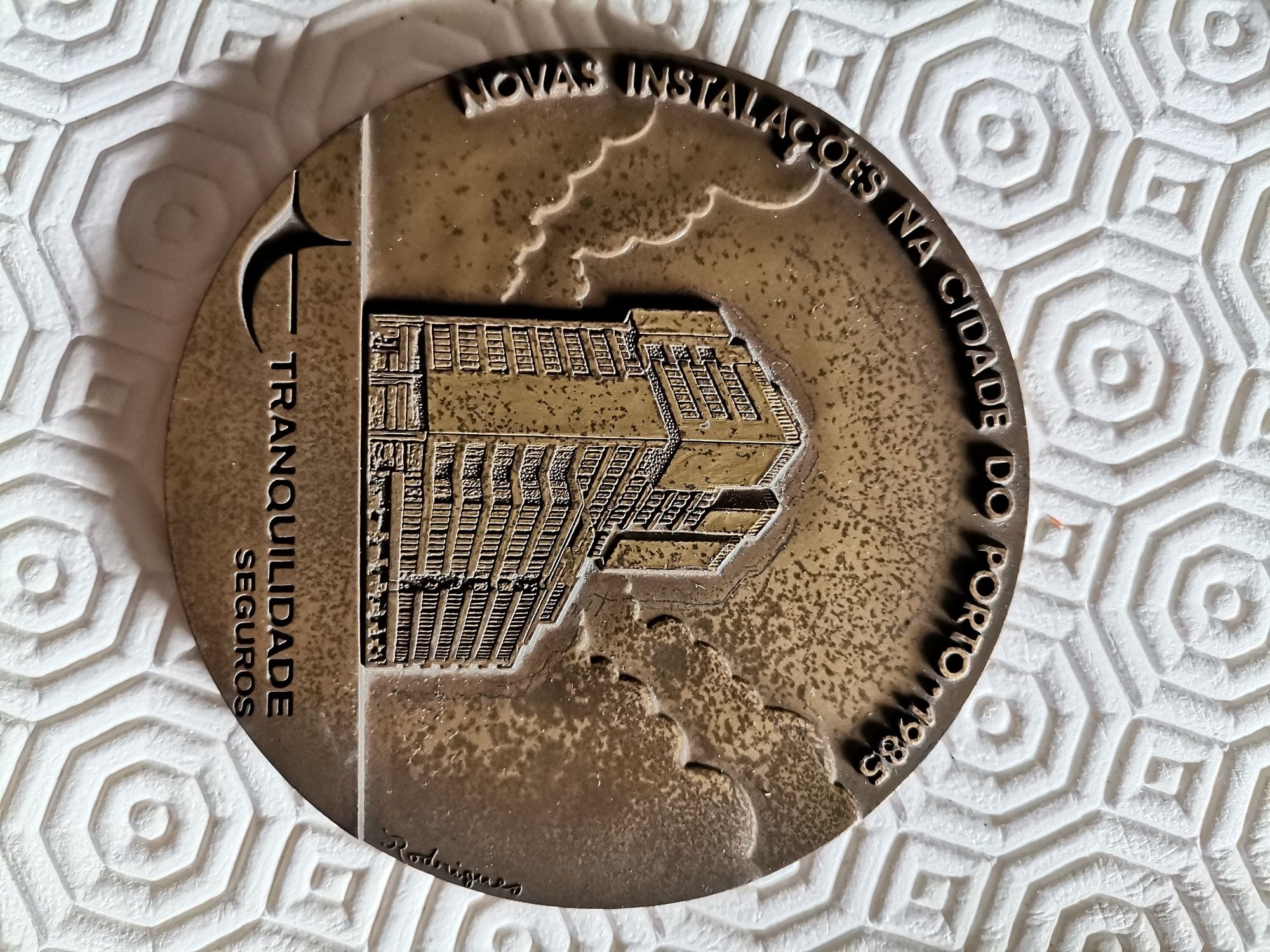 Medalha Comemorativa Sede Tranquilidade Seguros no Porto