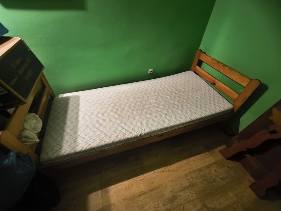 Łóżko drewniane z szufladami + materac
