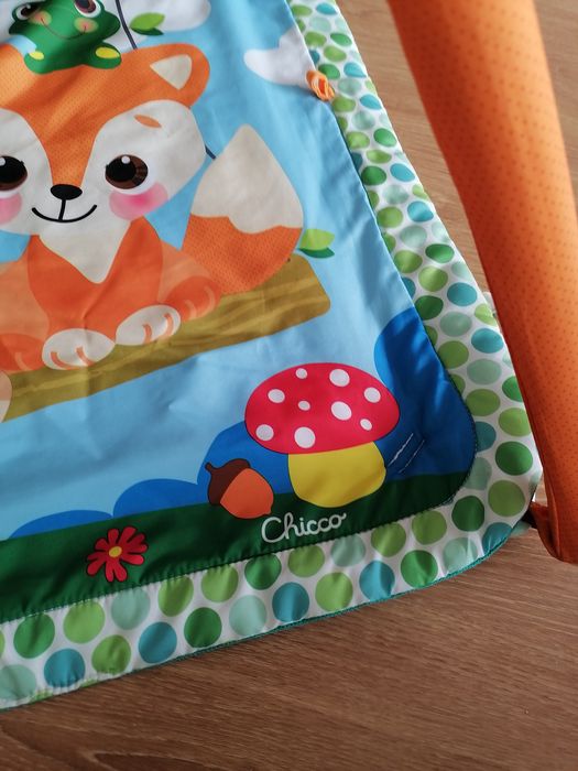 Tapete atividades ginásio chicco