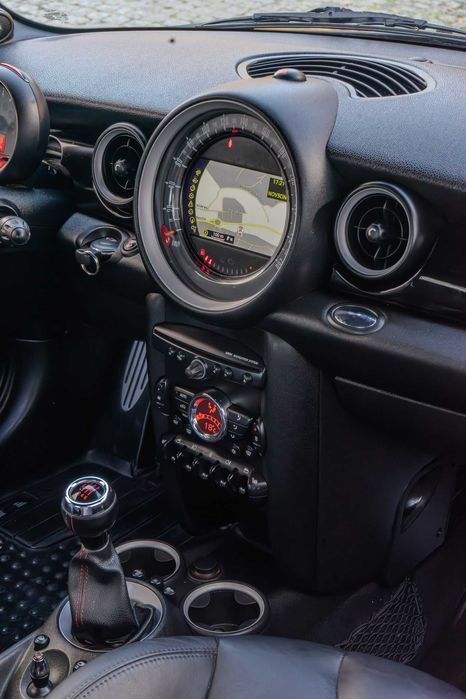 Mini Cooper John Cooper Works 1.6 Turbo – 211cv – N18 – FULL EXTRAS