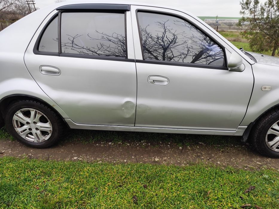 Срочно продаю автомобіль.