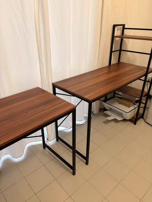 Mesa Secretária c/ estante